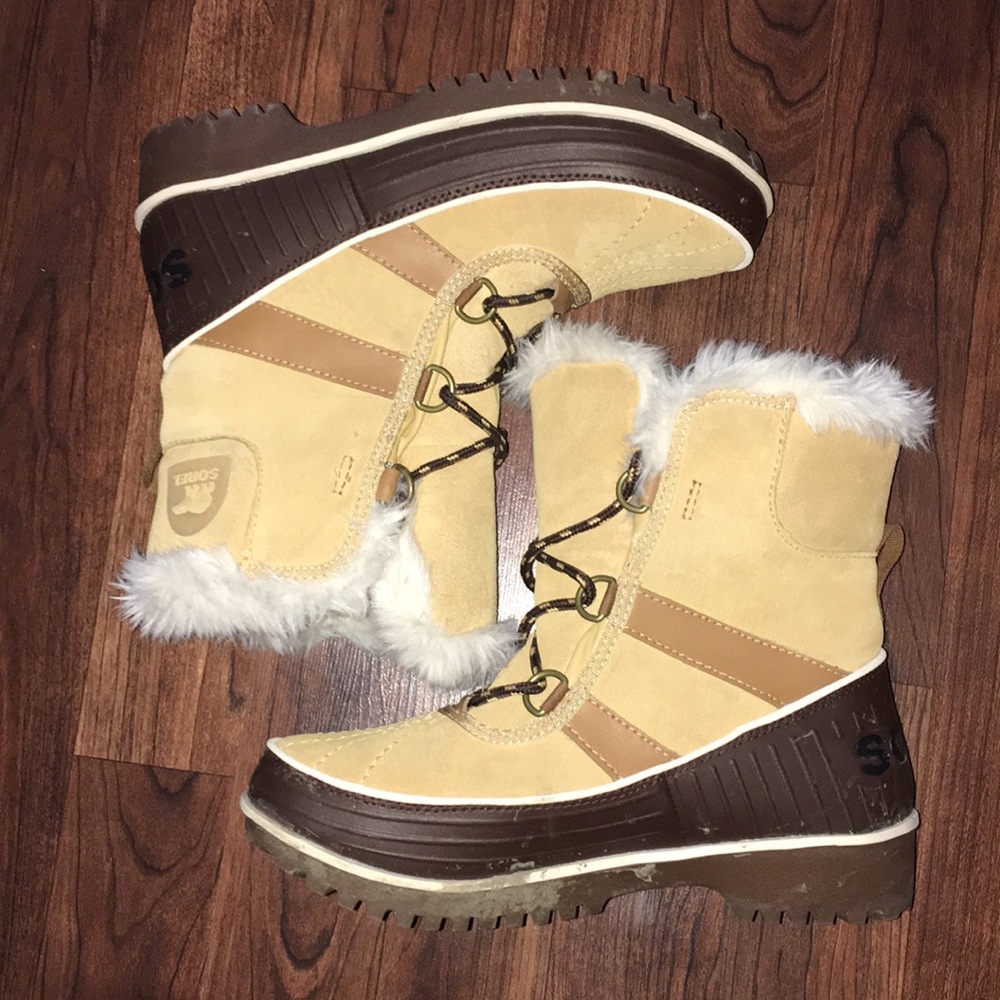 Sorel tan Tivoli boots